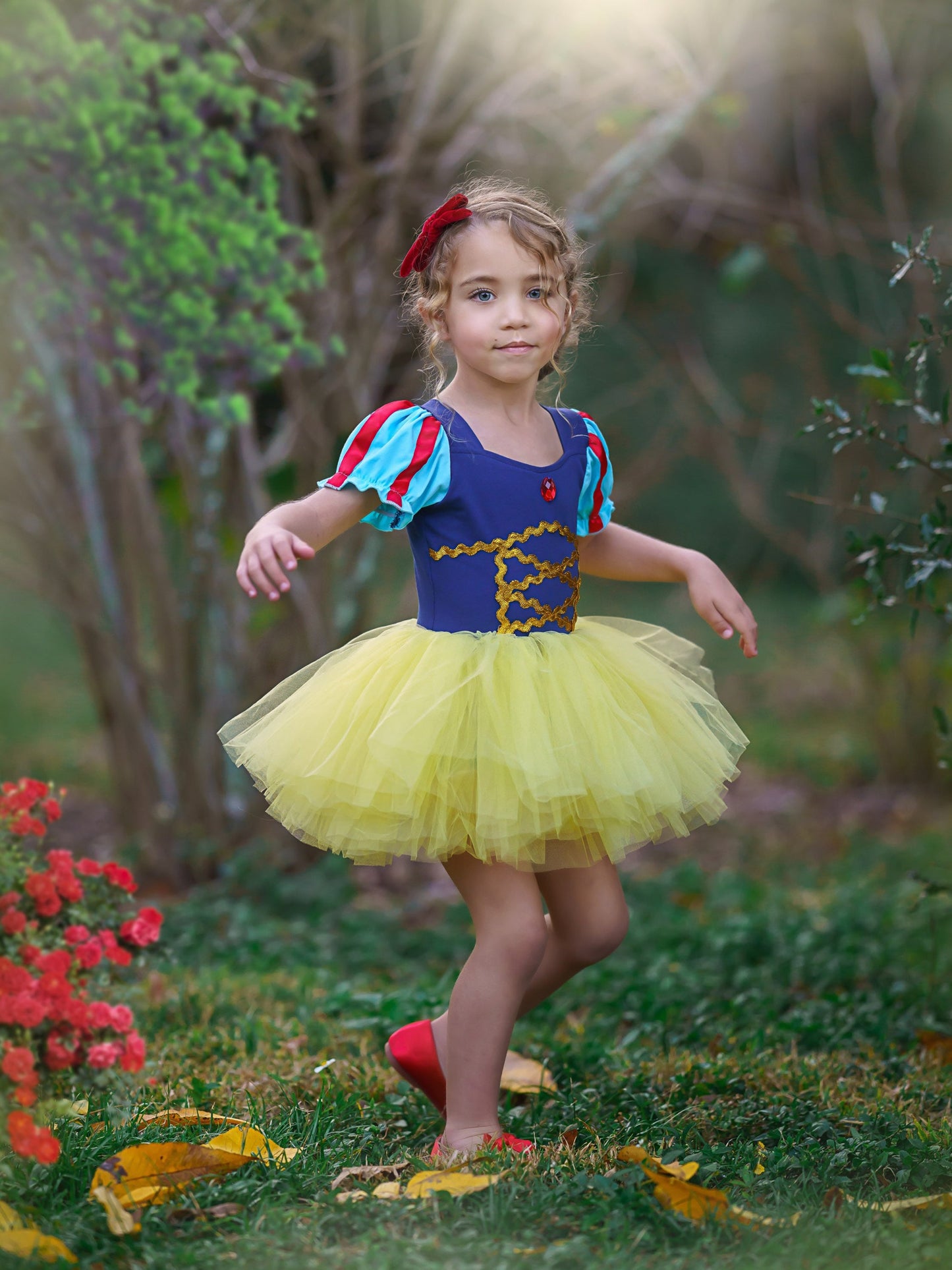 Light Up Snow White Royal Tutu Costume - Disney Themed Kids' Dress - Uporpor