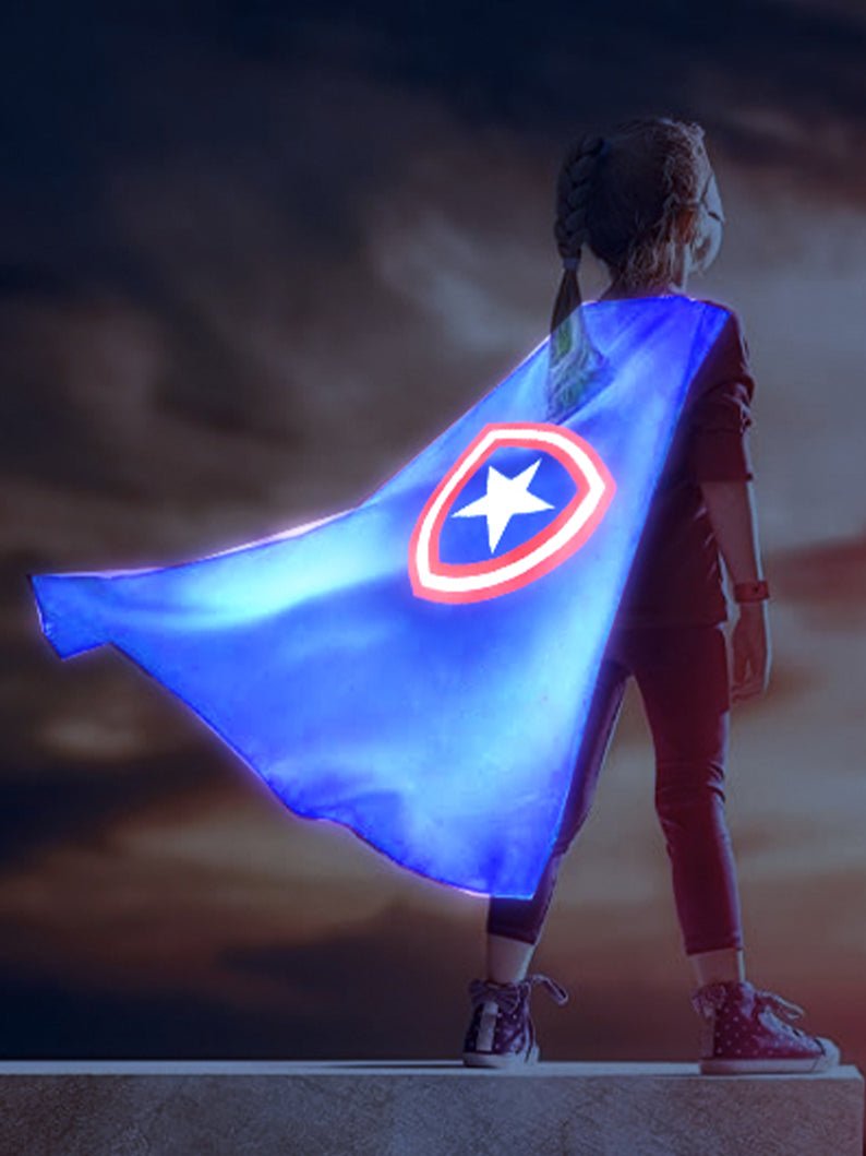 LIGHT UP Captain SUPERHERO CAPES - Uporpor