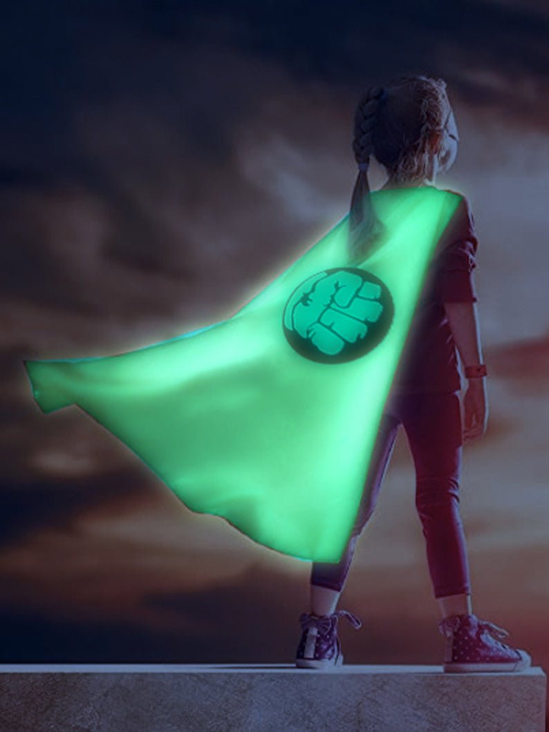 LIGHT UP GREEN SUPERHERO CAPES - Uporpor